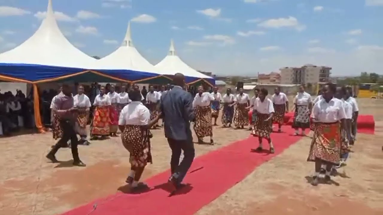Mutula Kilonzo Jnr Dance to Mukaa Girls Song