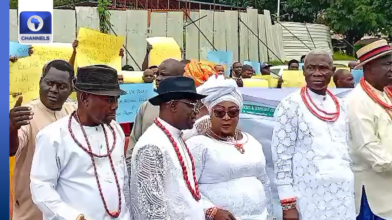 Warri Constituency Leaders Protest At INEC HQ, Seek Stoppage Of Voter Registration