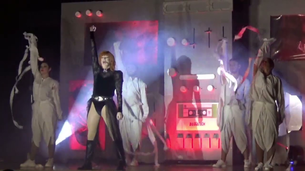 Les Maestriäs - Mylène Farmer par NJ de Beaumont