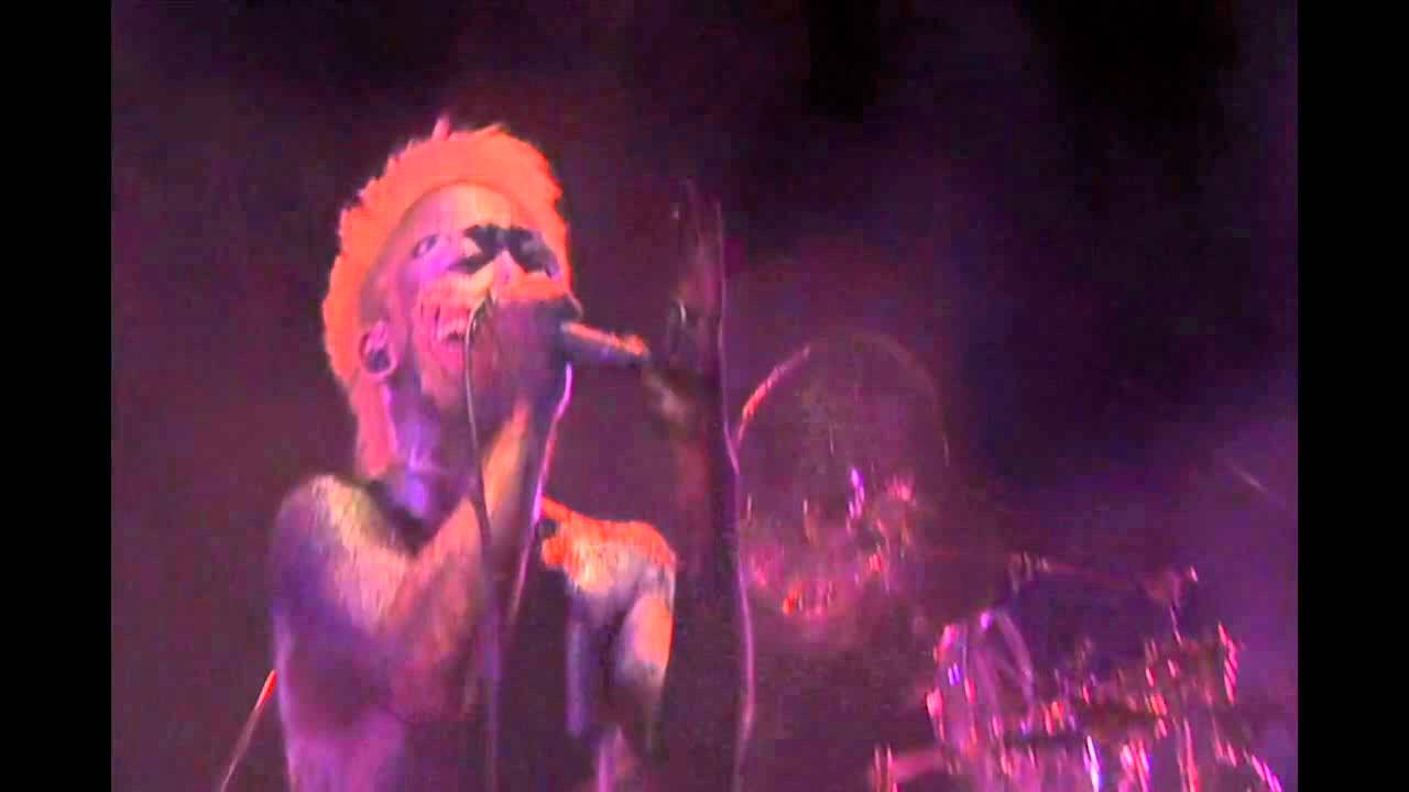 DIR EN GREY -  AMON (AQA disc 1)