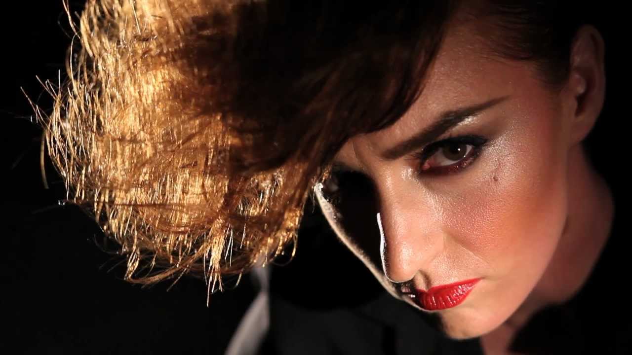 Jah Wobble & Julie Campbell - Tightrope