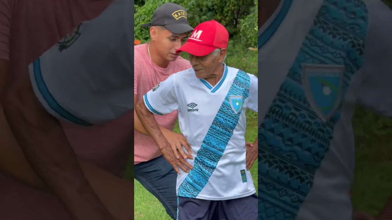 Mechito reta a Monchito a un Duelo