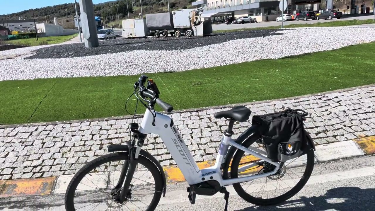 Nuevamente de regreso . Haber si hago un poco más de promoción al polígono industrial de San Román. 