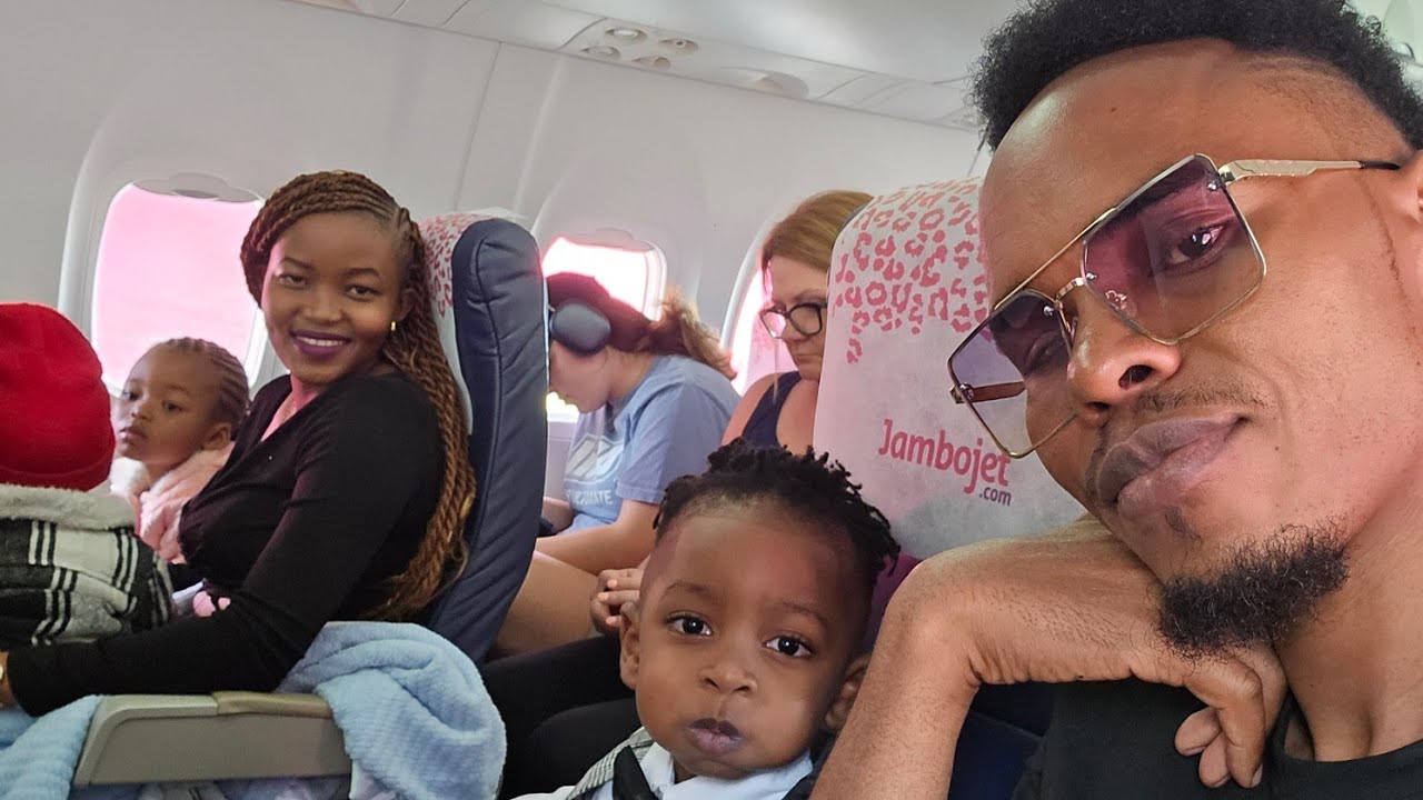 Stephen Kasolo And His Family ♥️✈️