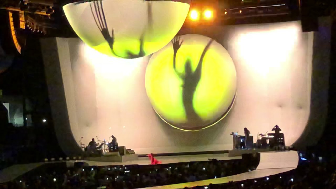 Ariana Grande - Into You LIVE @ Sweetener Tour LA- Staples Center 5/6/19