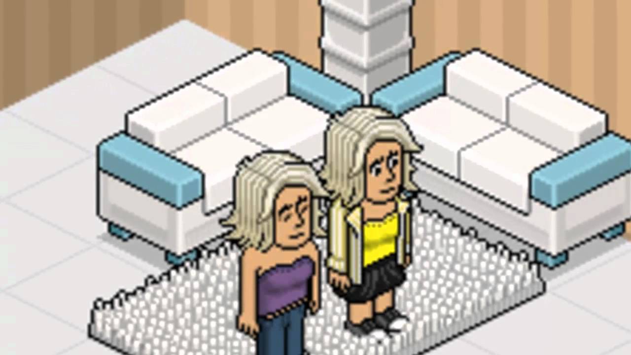 P&acirc;nico no Habbo