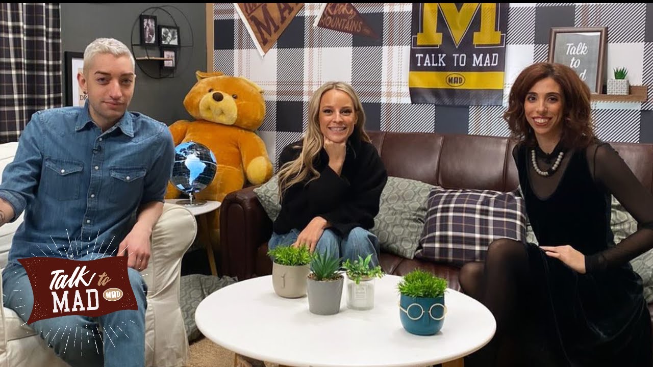 H ηθοποιός Έλενα Χαραμπούδη στο Talk To Mad