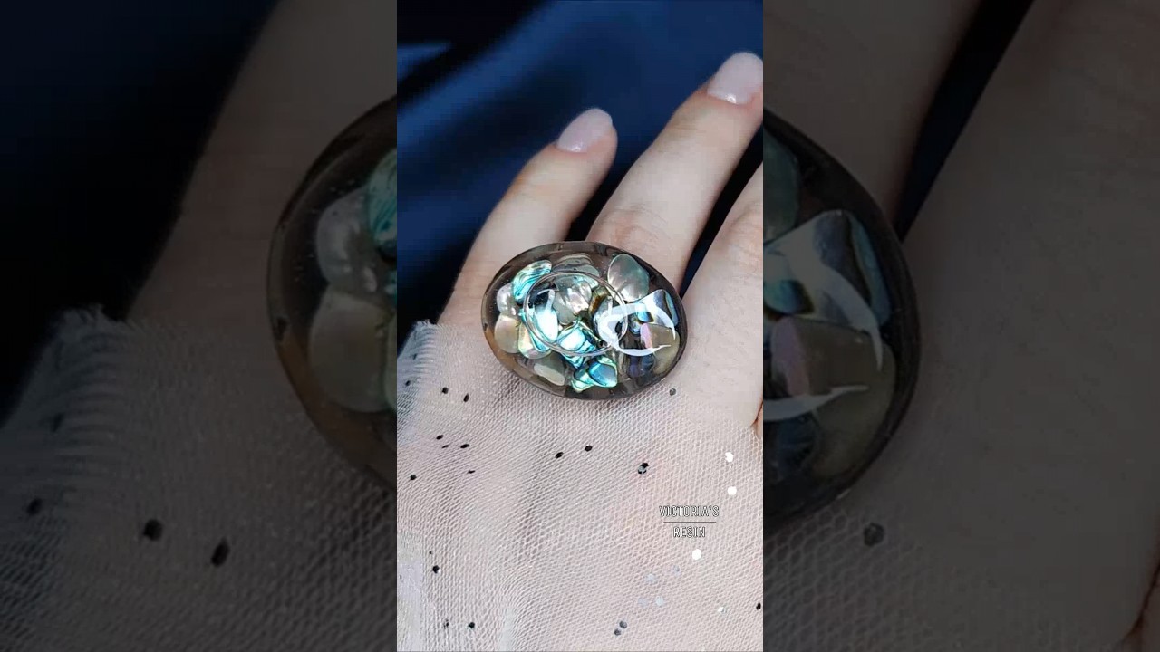 DIY UV Resin Shaker Ring with Mother-of-pearl 