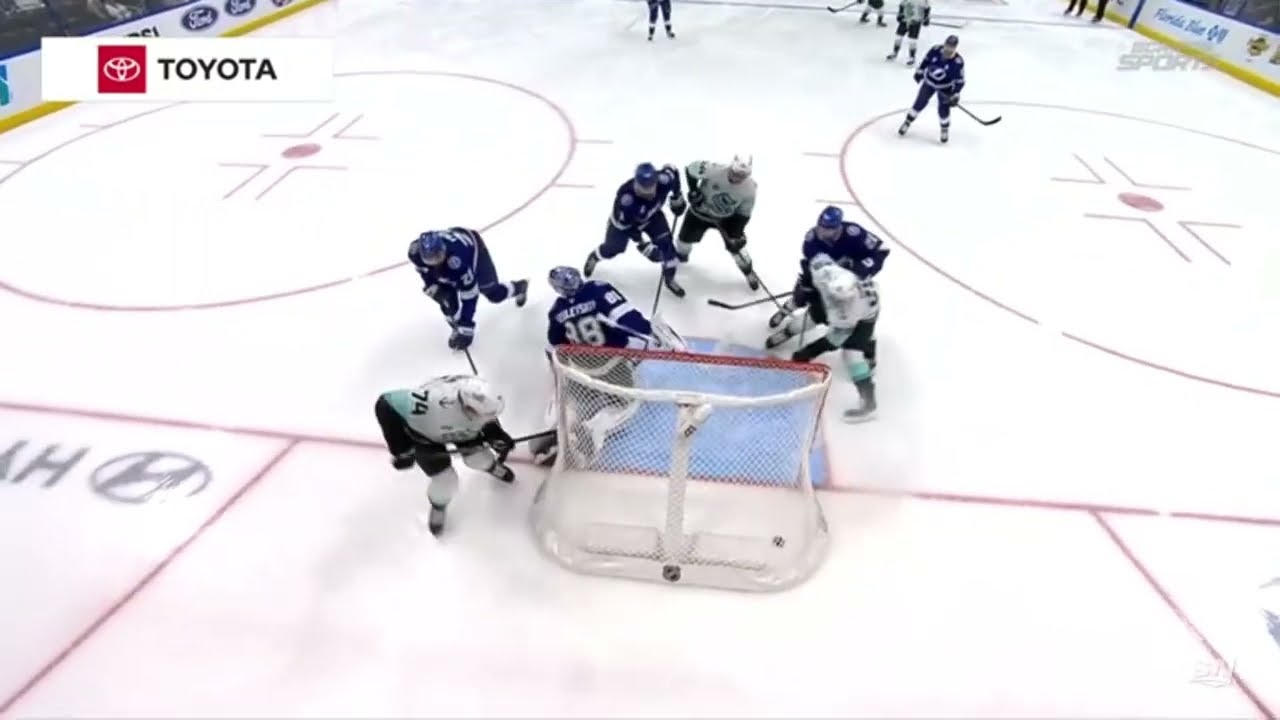 Kaapo Kakko 1+1 @ Tampa