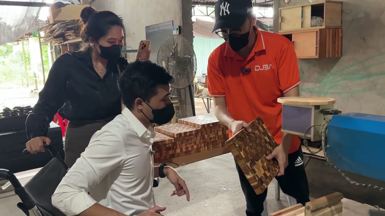 THAM QUAN NHÀ MÁY SẢN XUẤT THỚT GỖ TEAK - Đặt luôn 1 lô hàng 1000 cái.