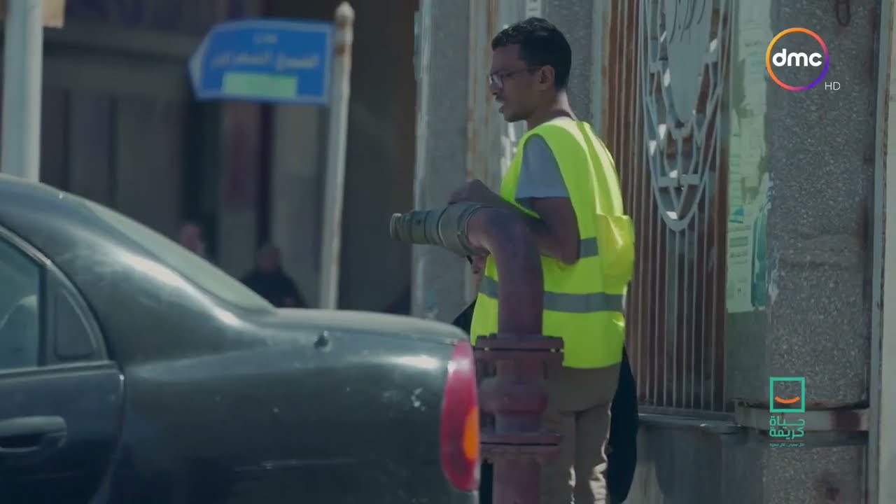 حياة كريمة-كان عايش في دار أيتام ولكن مجتهد وقلبه طيب وعلشان كده حياة كريمة فاجأته بشقه ومحل خاص به
