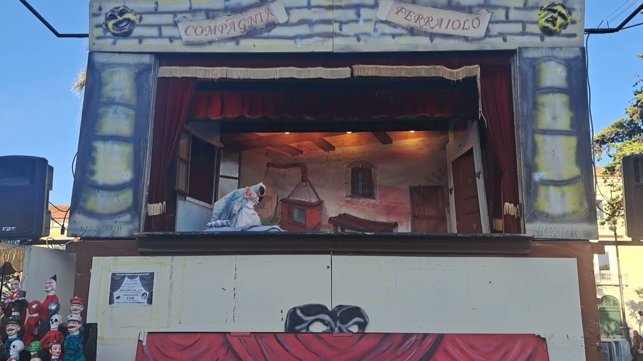 Il teatro dei burattini: la scenetta di Pulcinella