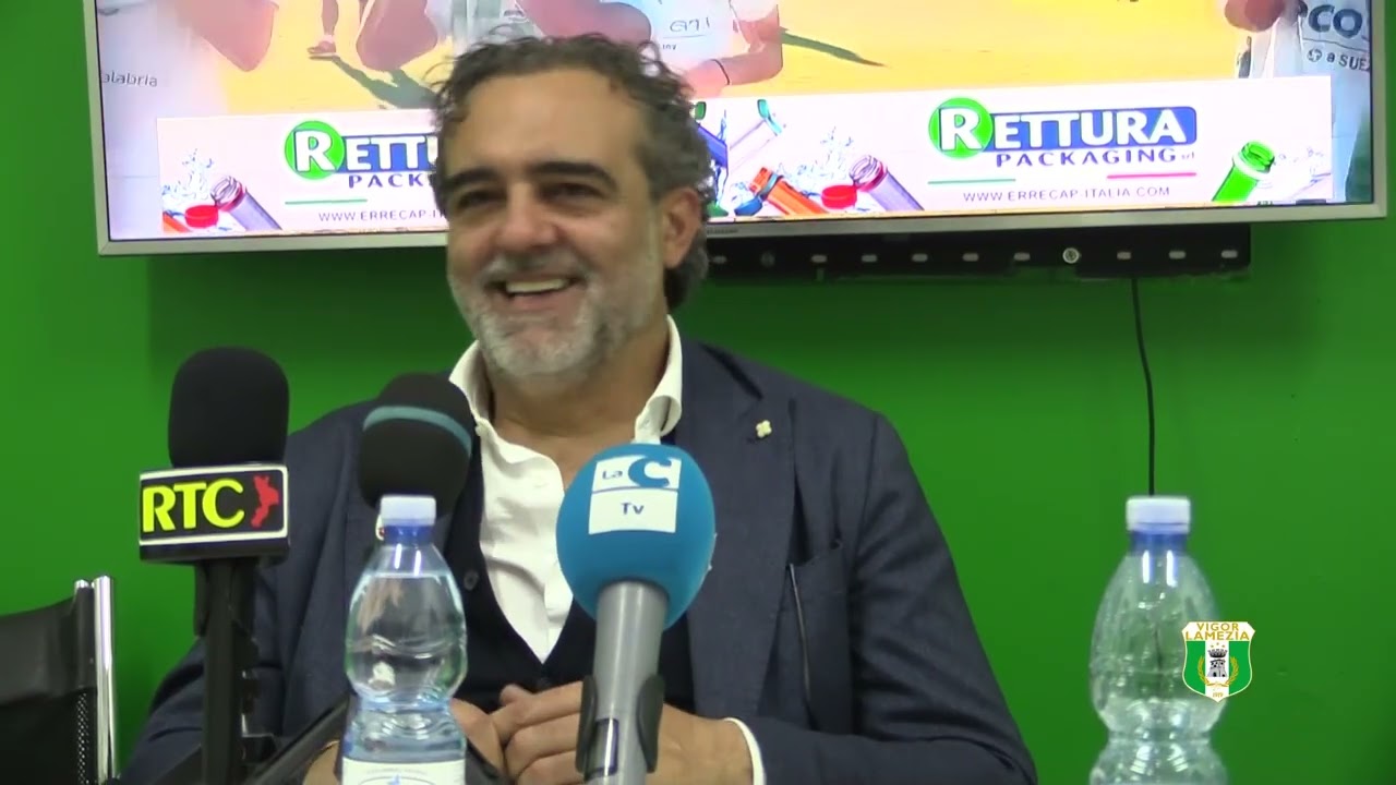 Il presidente Salvatore Rettura in sala stampa dopo Vigor Lamezia Reggina 2 0