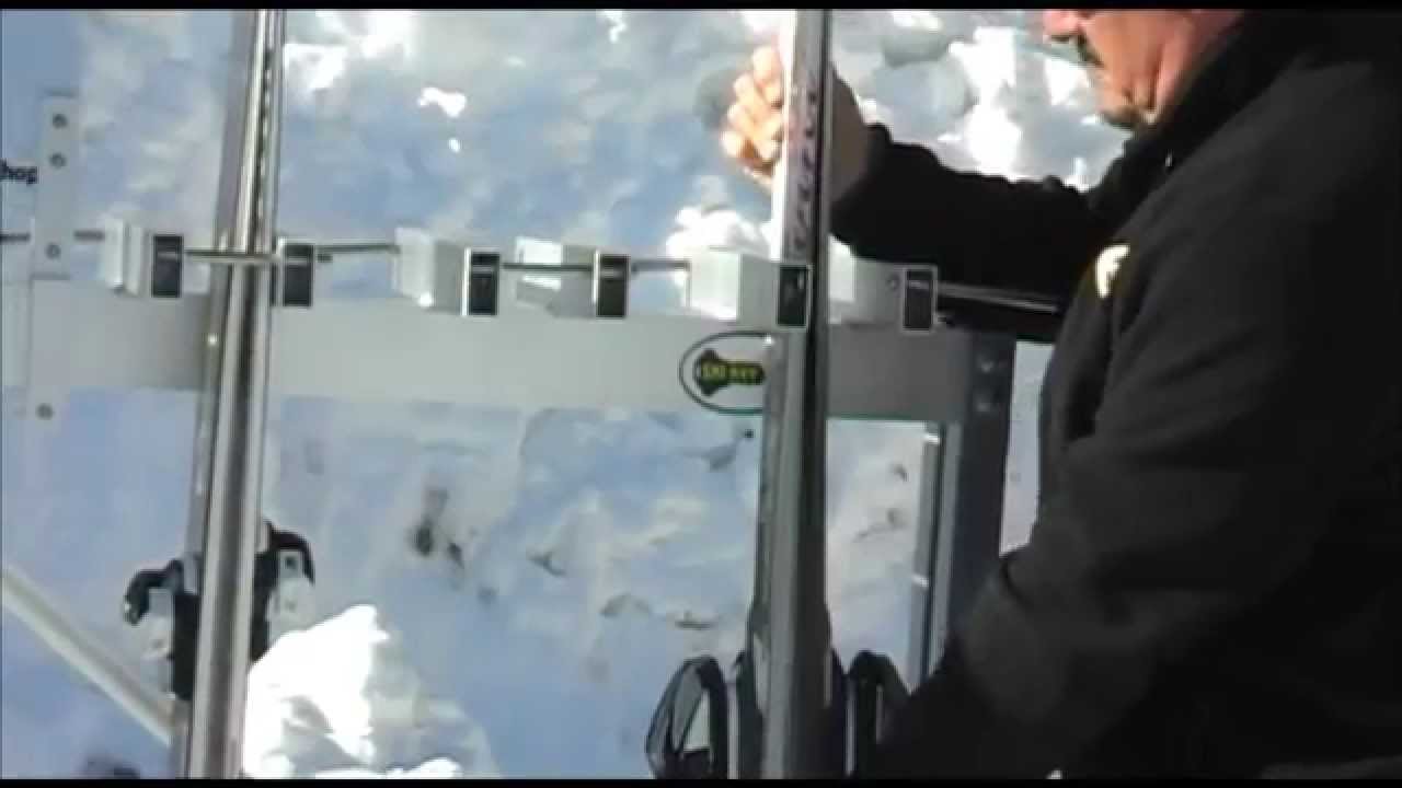 DEMO on Locking Snowboards,Twin Tips and Fat Skis