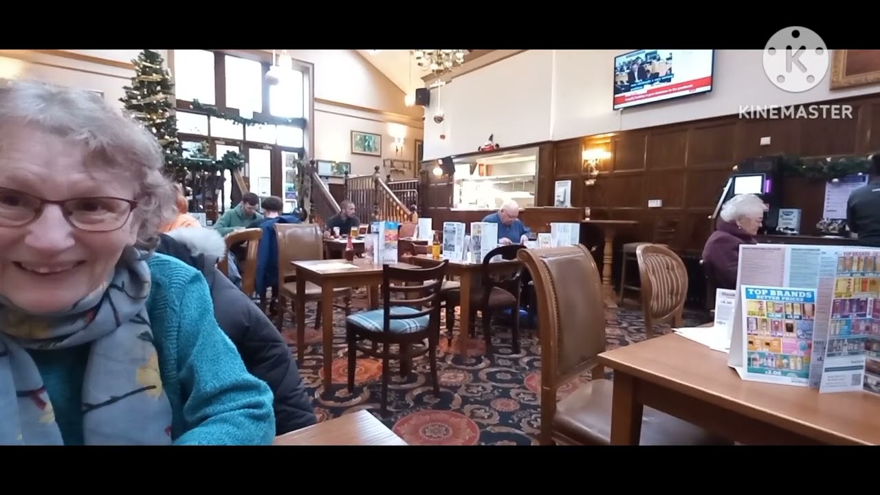 THE WIZ KID OF WEATHERSPOONS. #vanlife #vlog #weatherspoons