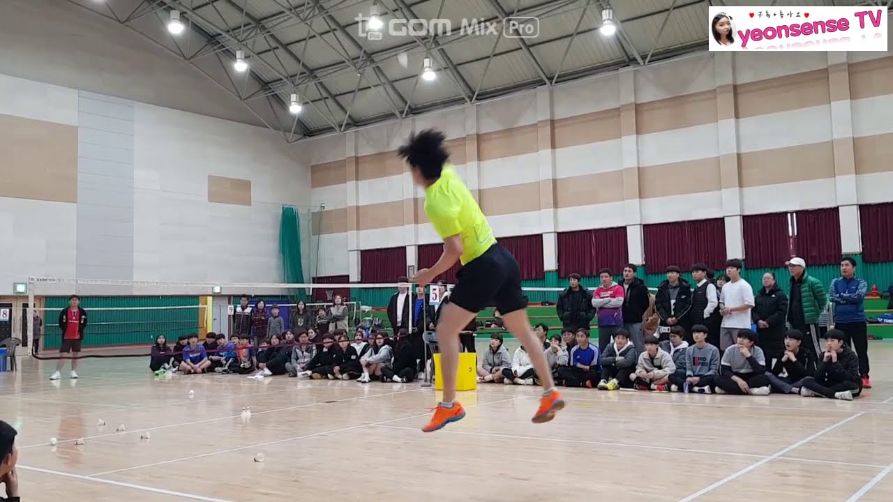 [원포인트영상] 나비처럼 날아 벌처럼 쏘자!!! 민턴꿈나무들을 위한 레전드 국가대표 이동수코치님의 원포인트 레슨