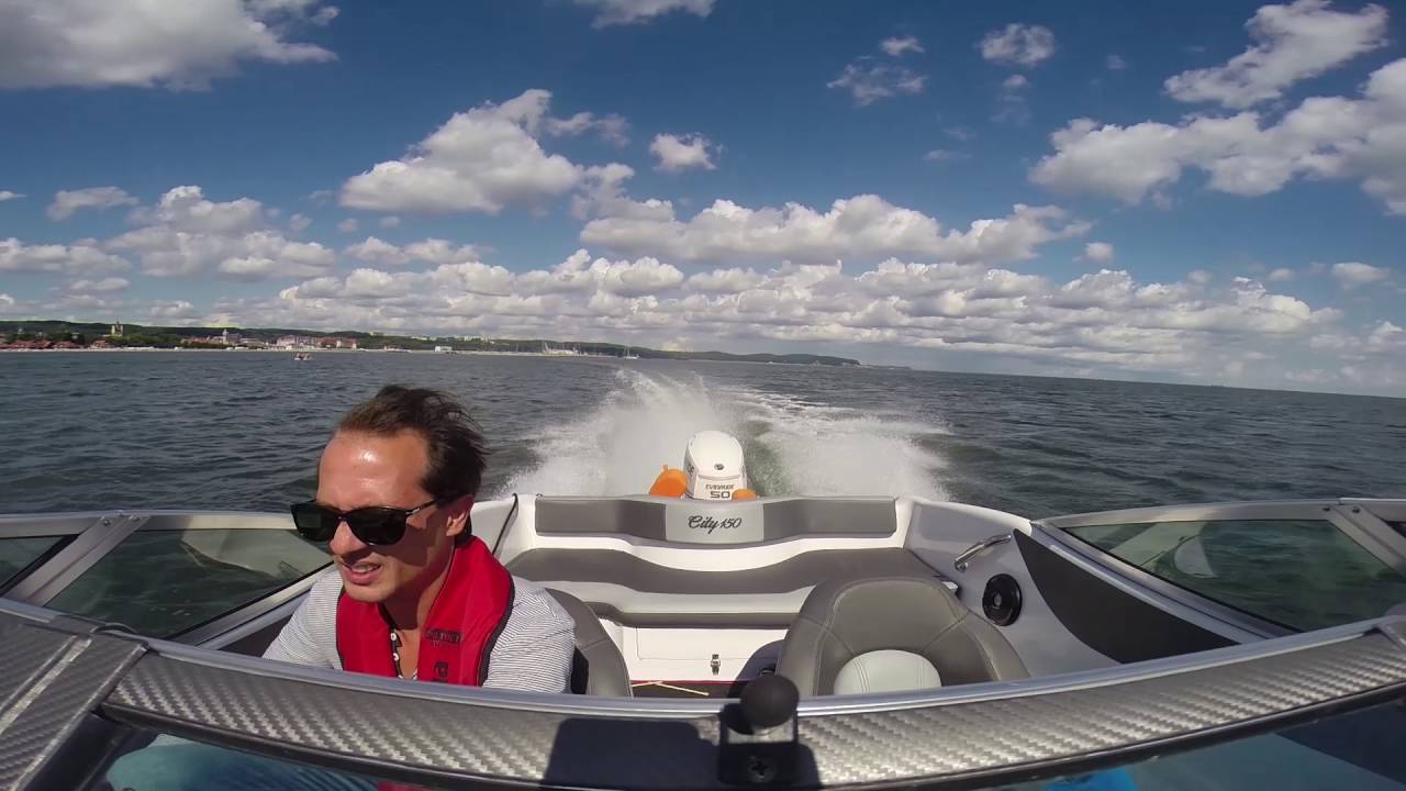 Rider Boats Riverboats.com Wow Rider motor boat with Evinrude etc 50