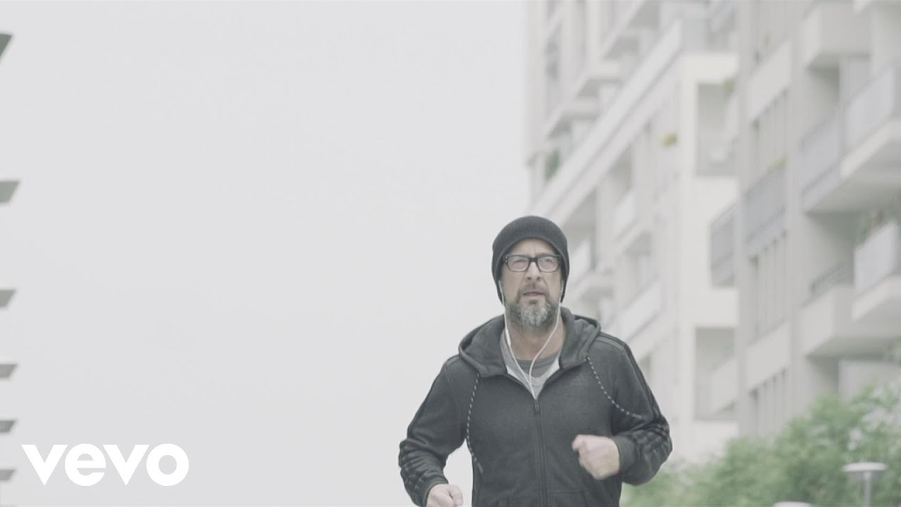 Marco Masini - Non &egrave; vero che l'amore cambia il mondo (Videoclip)
