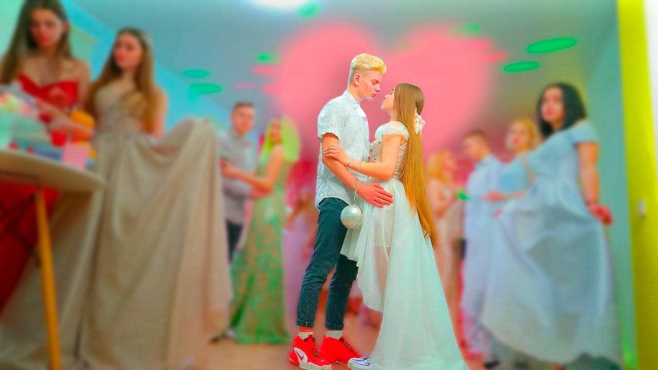 حفلة رأس السنة في مدرسة التشجيع! أجمل لحظات حياة ديانا🥰