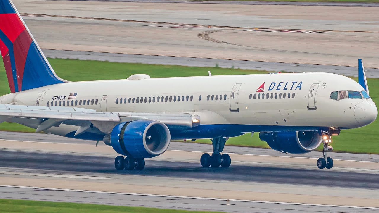 20 Landings & Takeoffs at the World’s Busiest Airport – Atlanta ATL Plane Spotting in Stunning 4K
