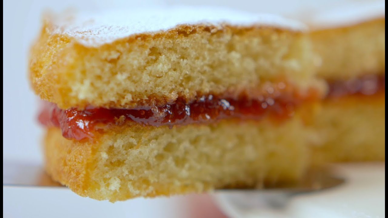 Lesson 1 - How to make Delia's Classic Sponge Cake