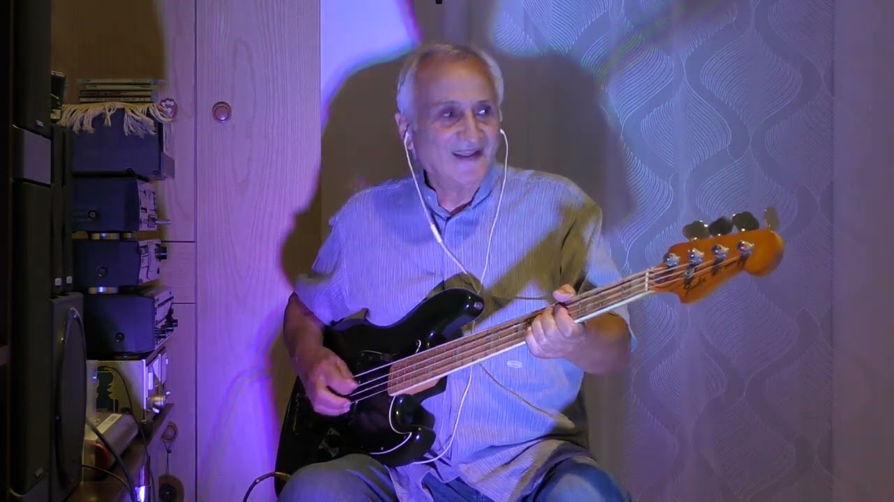 ALONE - Cantano The Bee Gees- Tony Salvato al basso 🎸