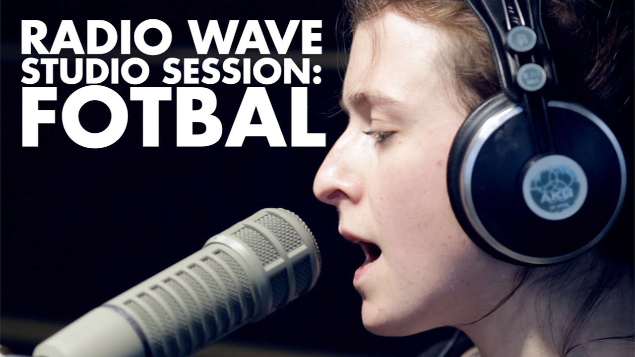 Fotbal: Radio Wave Studio Session