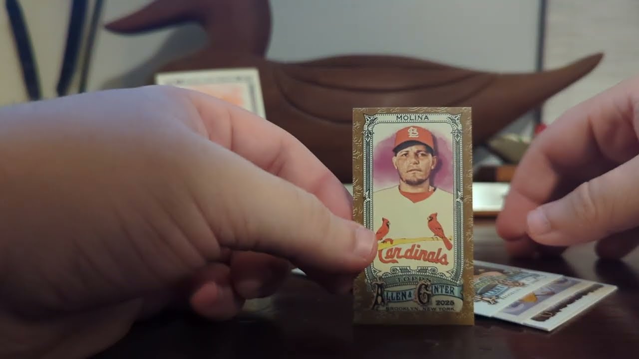 Наборы карточек Topps Allen and Ginter Hanger Packs 2025 года