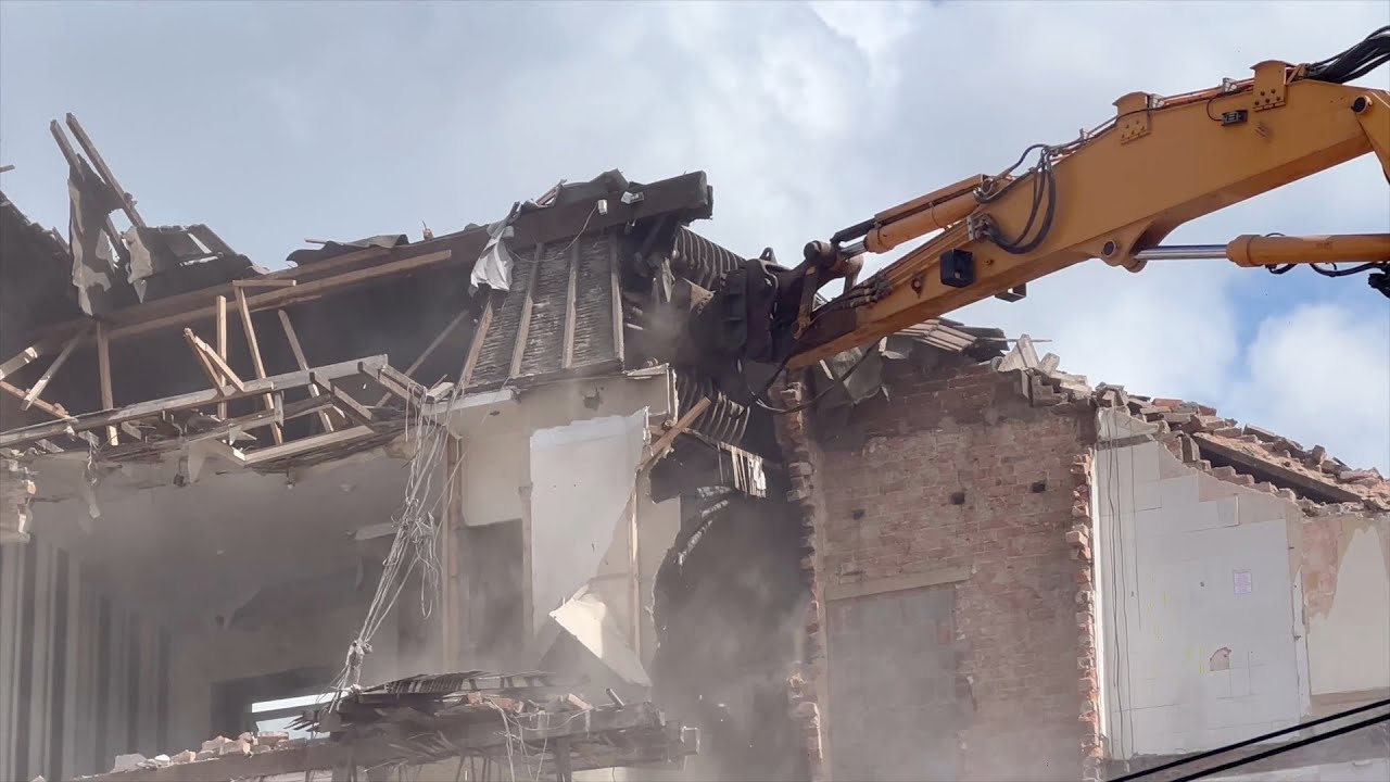 Blackpool: ST Chads Demolition 🧱🏢