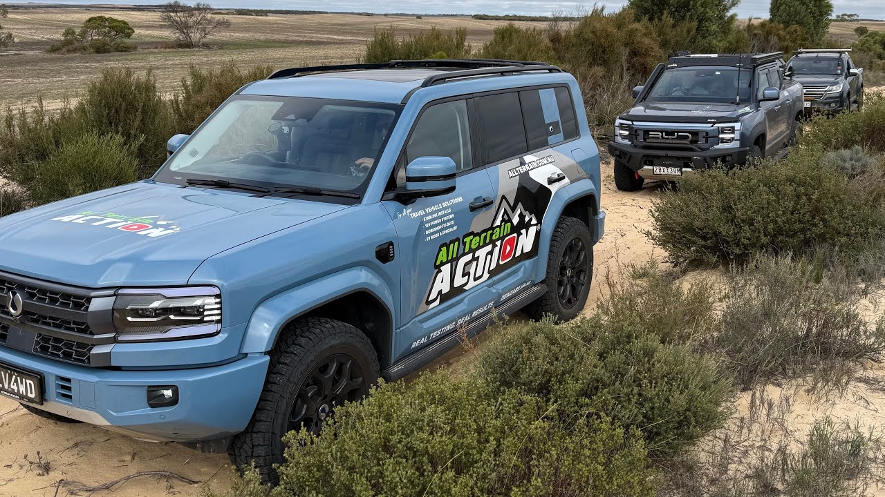 Большая пустыня на DENZA B5 и BYD SHARK 6. Смогут ли они угнаться за традиционными внедорожниками?