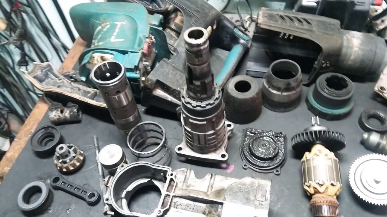Rompedor #Makita HM1203C - Mostrando Defeitos