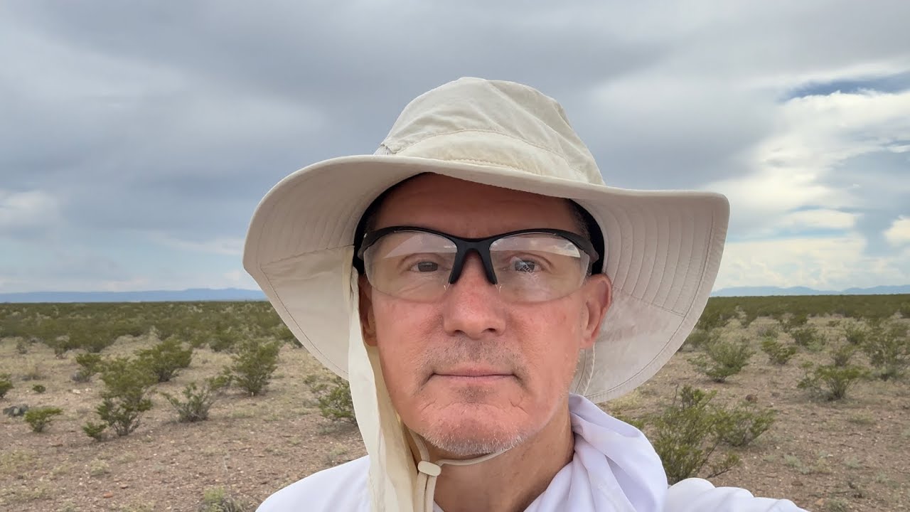 Rockhounding for Plume Agates and More in the Chihuahuan Desert
