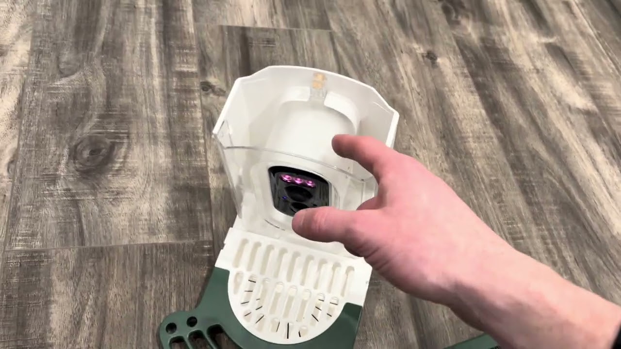 This is the COOLEST Smart Bird Feeder with a Camera