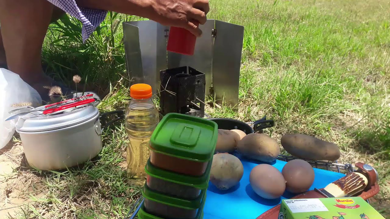 VIAJE EN BICICLETA. BUENOS AIRES - LA QUIACA. Cocina en el campo.
