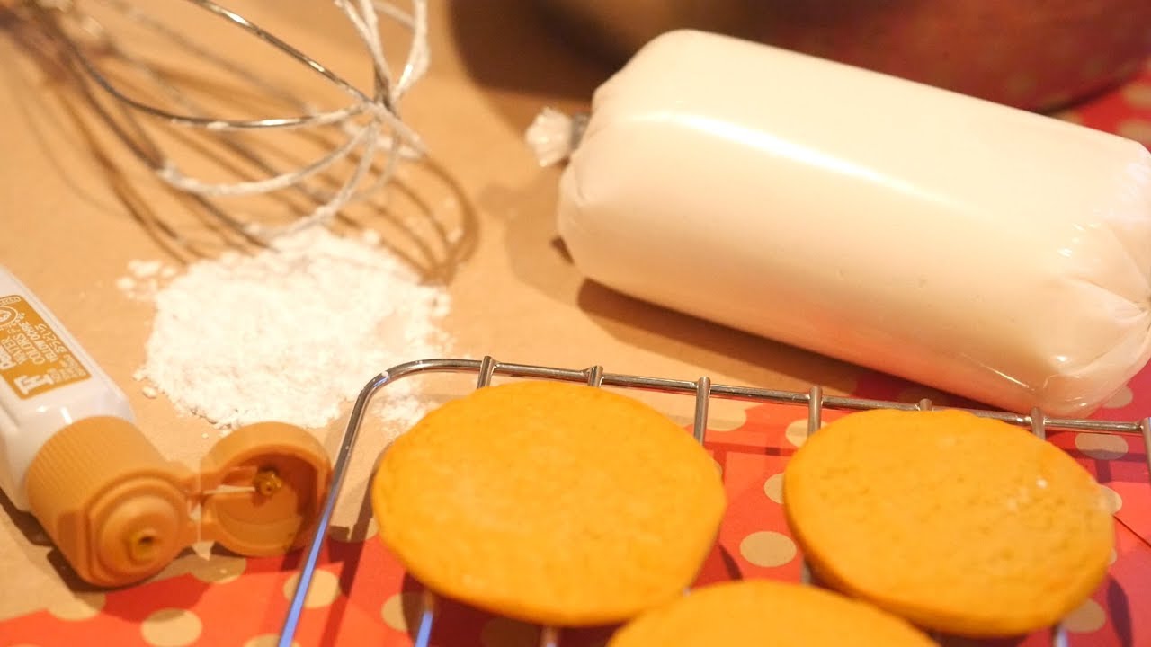え！かたい・・・。樹脂風粘土でクッキー作り。　making fake cookie