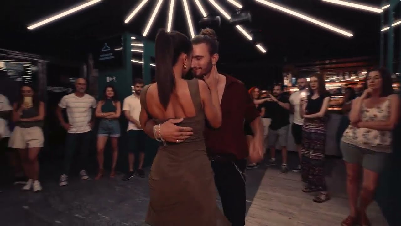 Derek y Maria Bachata 2024 / Mickey Then - Sigo Tomando