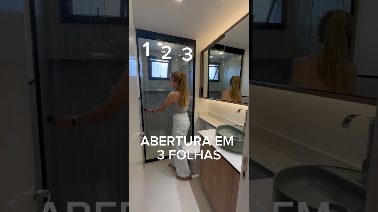 Abertura do box em 3 folhas de banheiros pequenos. #banheirospequenos