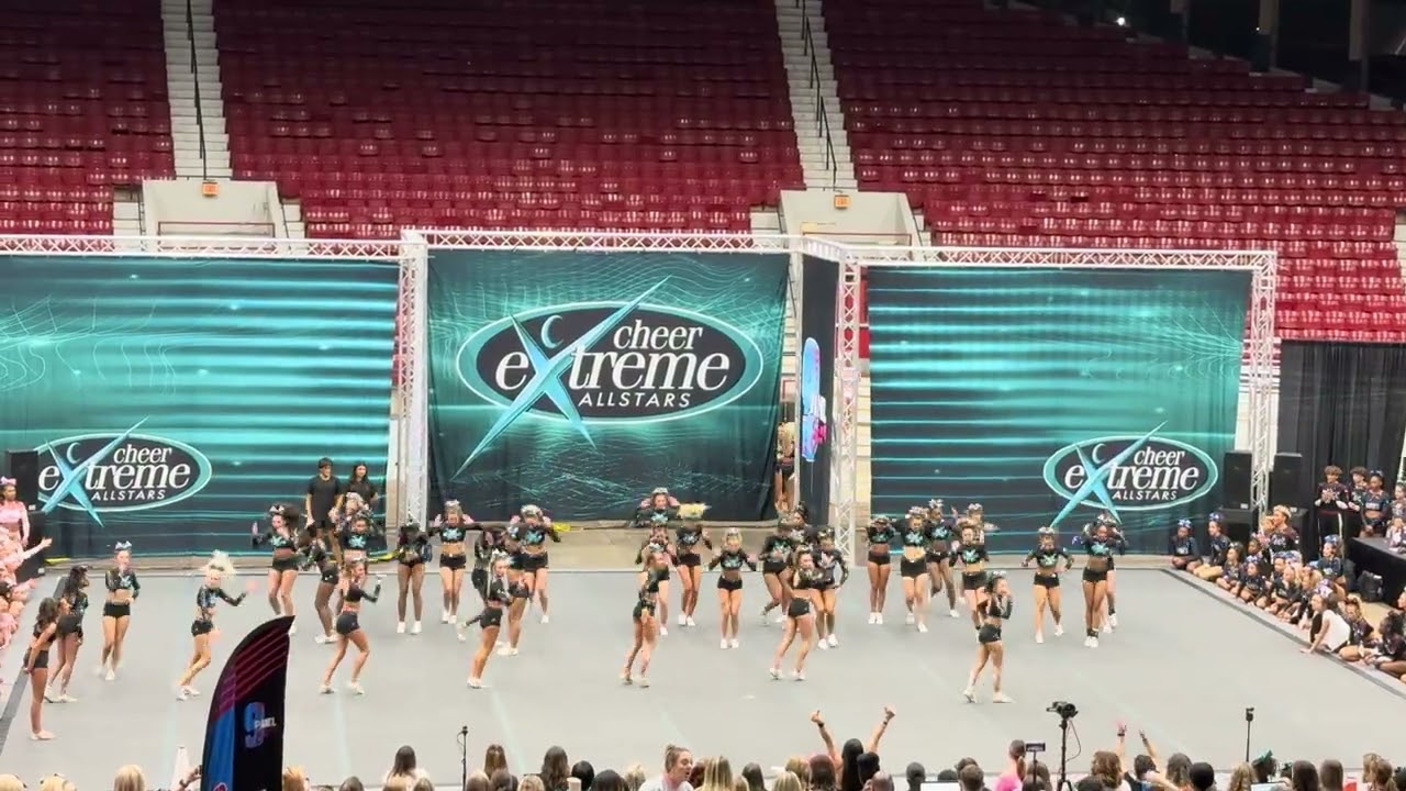 Cheer Extreme Vixens XEvolution 2025