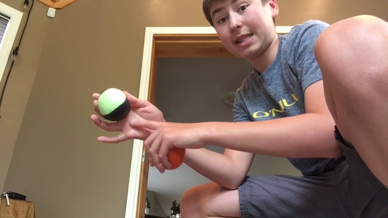 Comment jongler &agrave; 4 balles