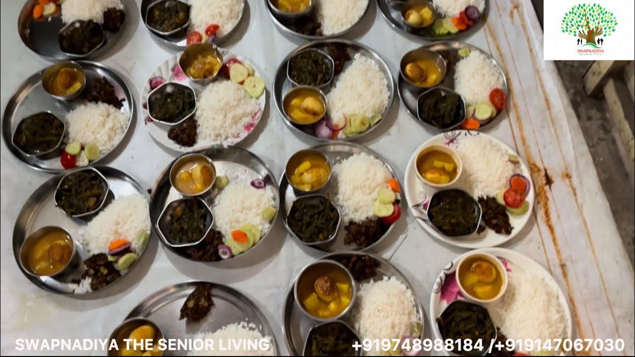 চলুন দেখে নি আজ দুপুরে কি খাওয়া দাওয়া হলো Swapnadiya তে 💛