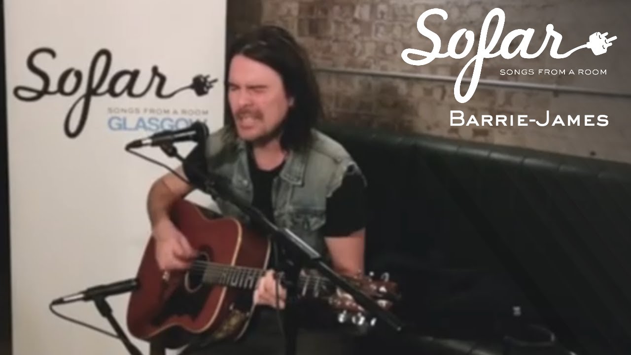 Barrie - James - The Sky Is A Landfill (Jeff Buckley Cover) | Sofar Glasgow