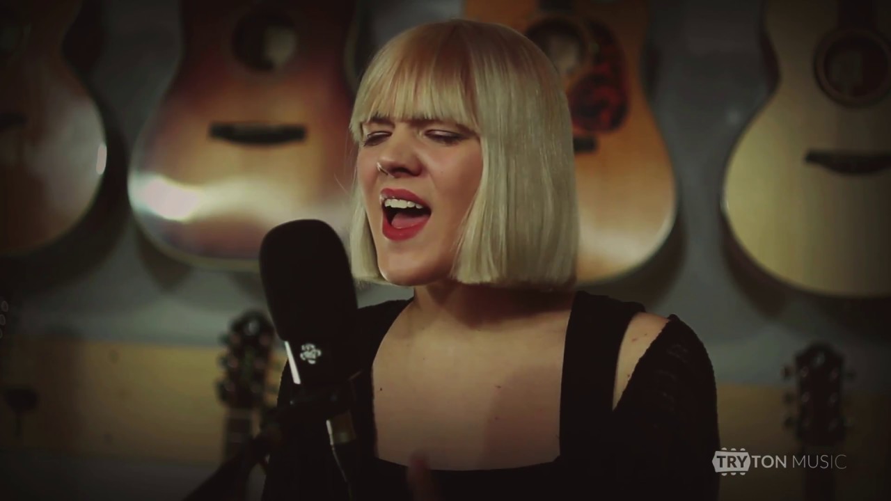 Helaine Vis - I'm Into You (Chet Faker cover) [Tryton Music]