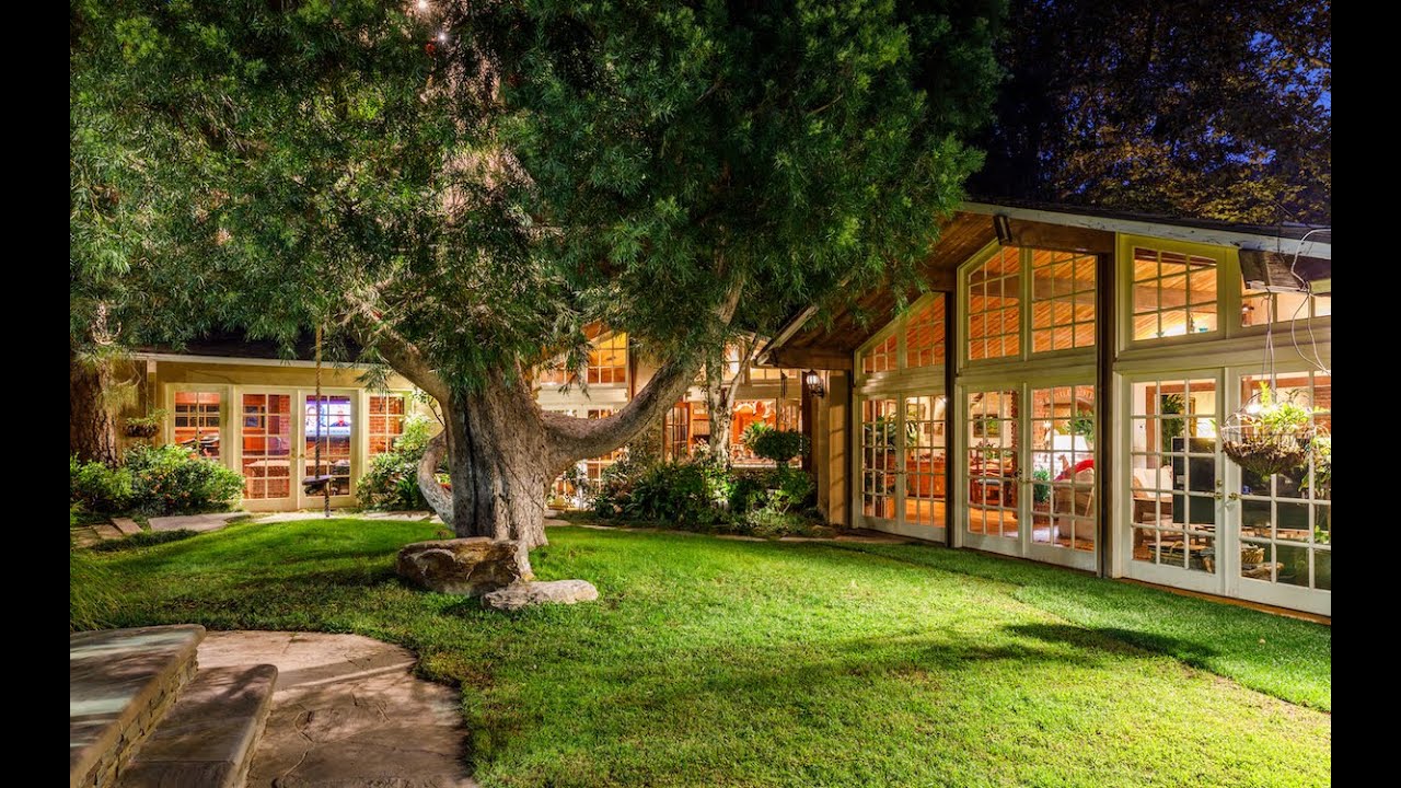 2383 Mandeville Canyon Road, Brentwood
