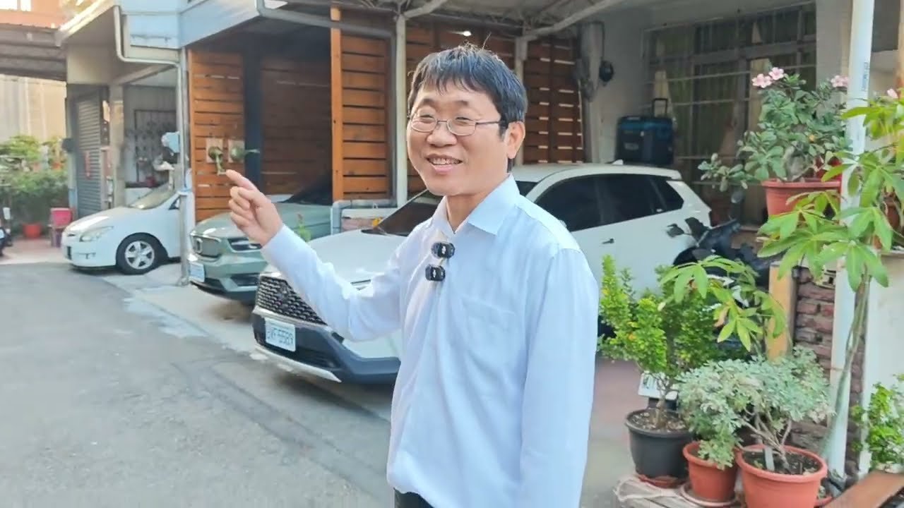 1980萬買台中北屯熱河路三段全新精緻整理前院車庫停車有孝親房有大露台3樓透天管線有更新0989905453