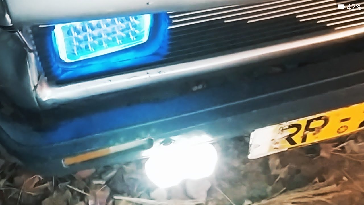 تغيير اضاءة الكشاف الامامي فيات128 متنساش الاشتراك بالقناةChanging the headlights of the car