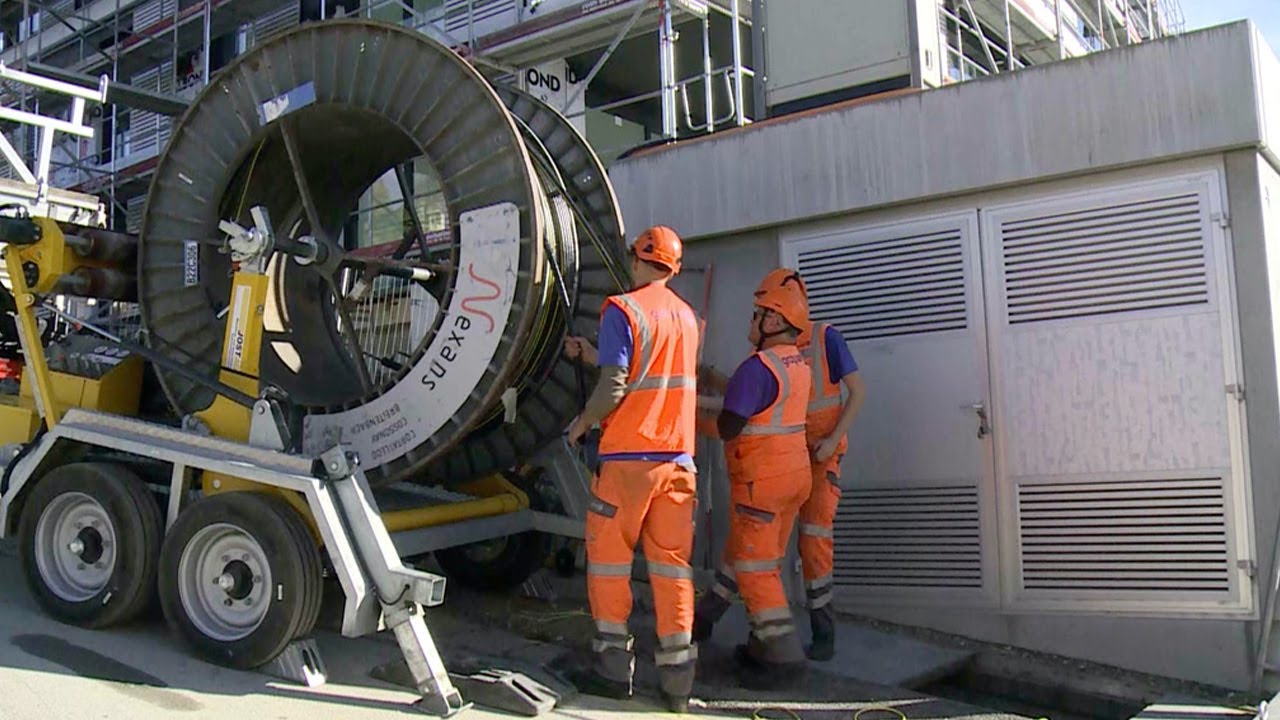 Elettricista per reti di distribuzione AFC