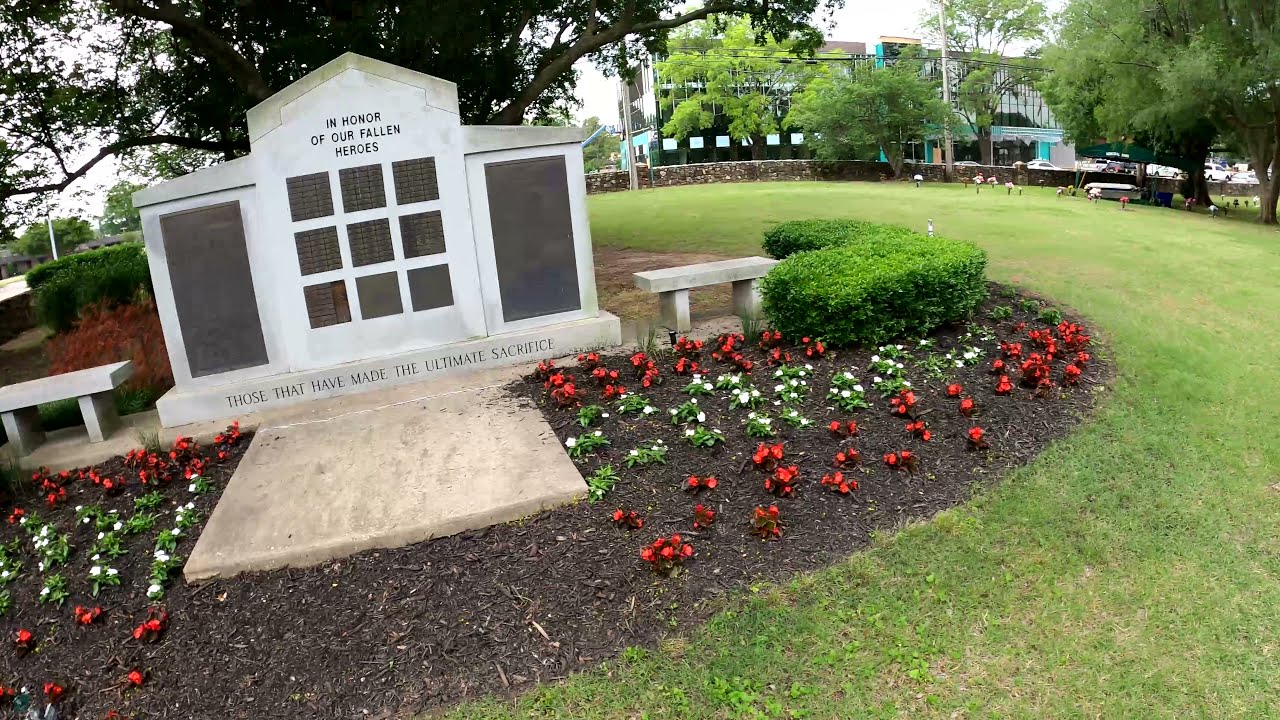 Charlie Rich Grave. Memphis TN. Behind Closed Doors.