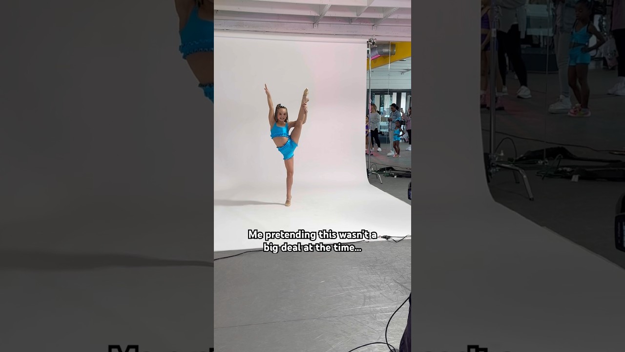 Looking Back Like 👀 #dance #dancerlife #dancer #dancevideo #photoshoot