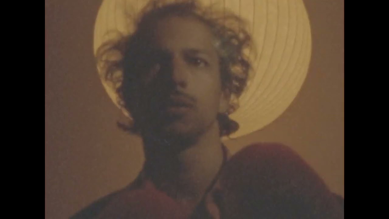Hiss Golden Messenger - Glory Strums (Loneliness of the Long-Distance Runner) (Official Video)