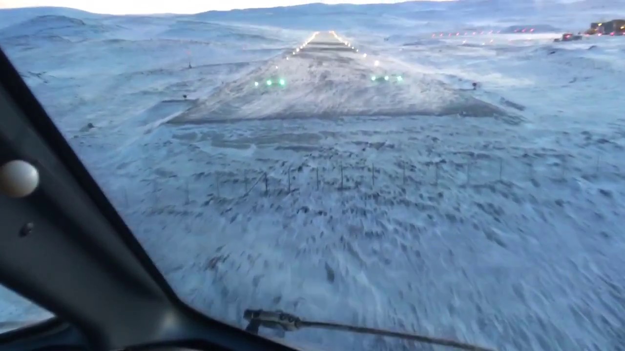 Landing in Salluit, QC. / CYZG / Dash-8-100